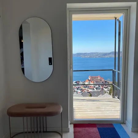 Unique With Fantastic Views דירה *