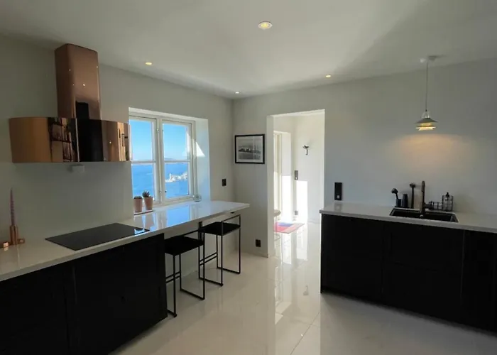 Unique With Fantastic Views برغن